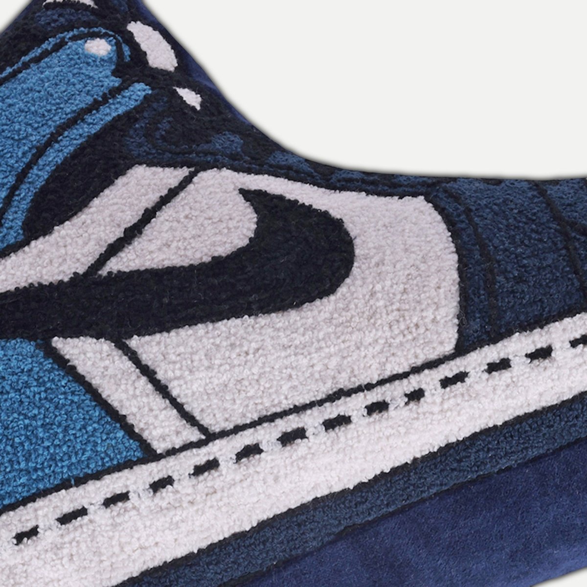 AIR JORDAN 1 OBSIDIAN CUSTOM CUSHION - House of Youth
